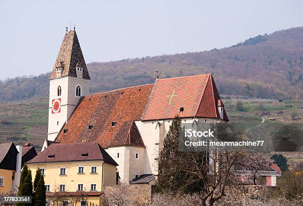 Gótica Iglesia De Spitz Baja Austria Foto de stock y más banco de imágenes de Aire libre - Aire libre, Arquitectura, Arquitectura exterior