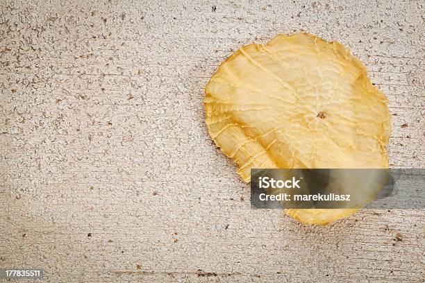 Foto de Yacon Fatia e mais fotos de stock de Antioxidante - Antioxidante, Batata Frita de Pacote, Branco