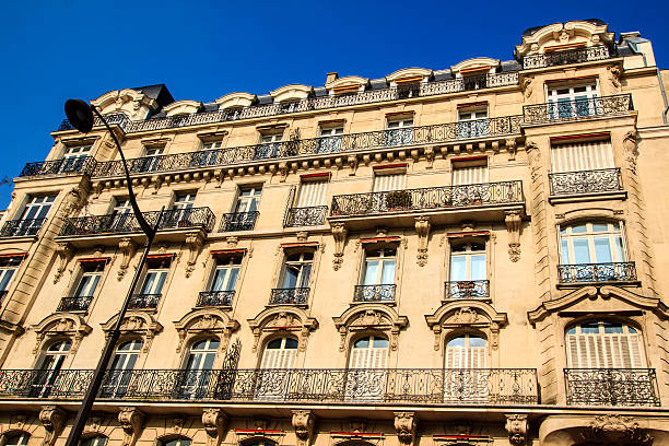 istock Building in central Paris, France 177839714