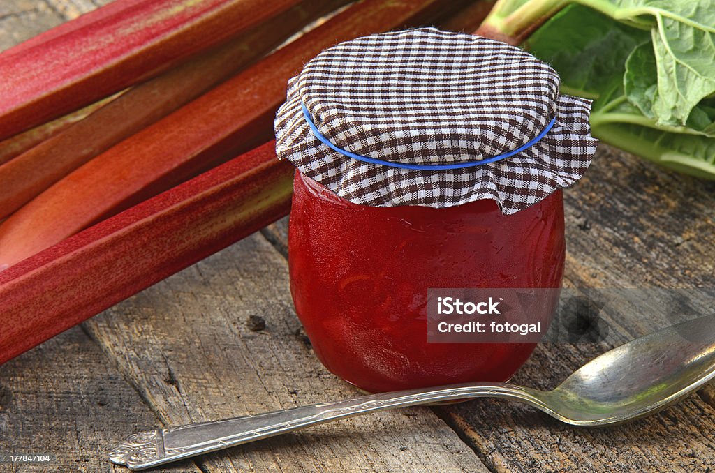 Confiture de rhubarbe - Photo de Confiture libre de droits