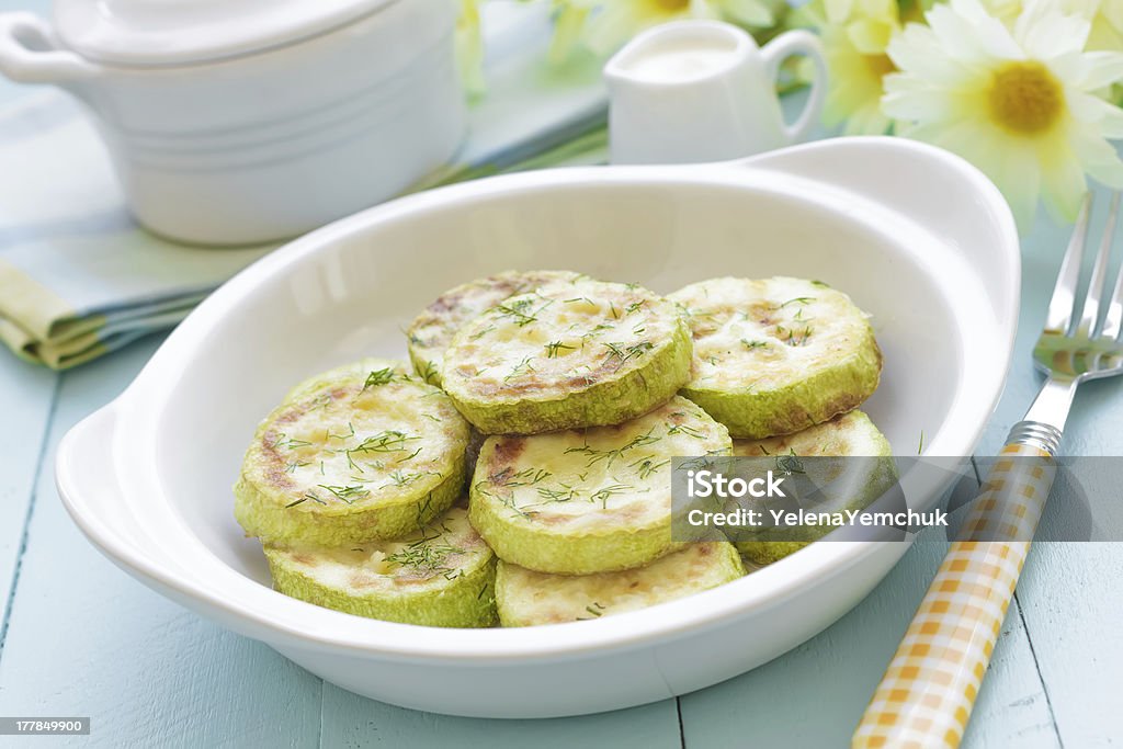 Fritto zucchine - Foto stock royalty-free di Aglio - Alliacee