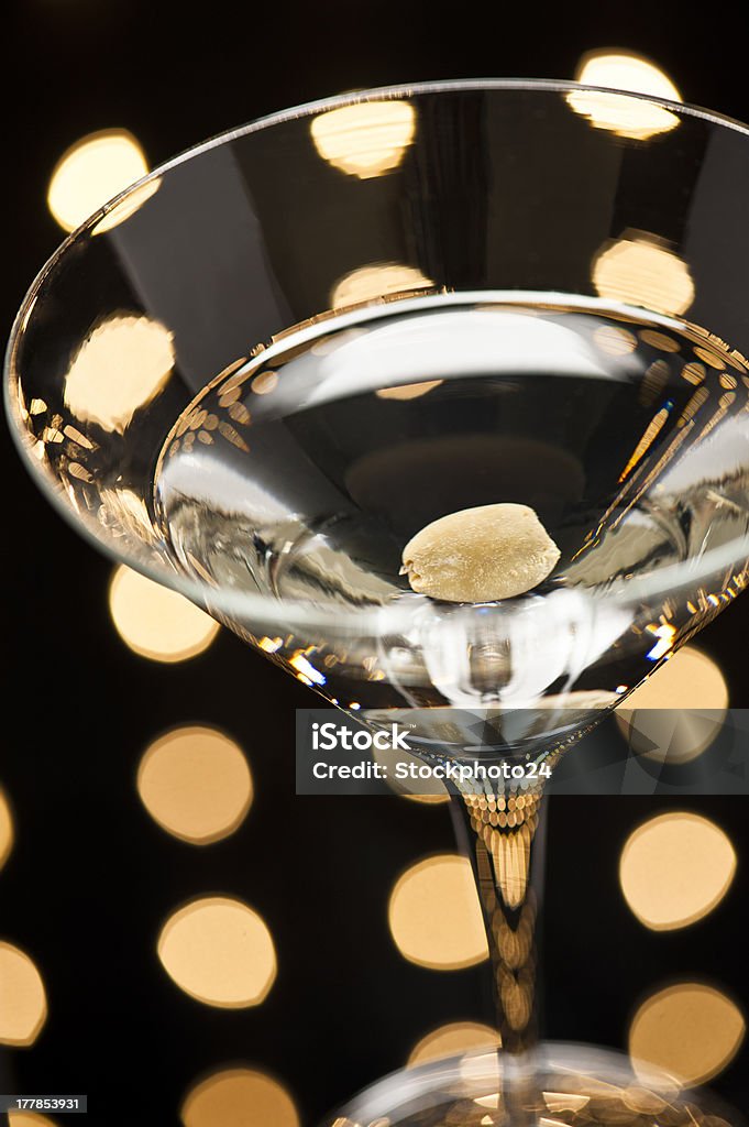 Martini na parkiecie - Zbiór zdjęć royalty-free (Alkohol - napój)