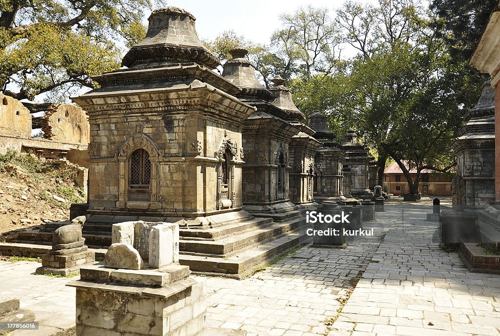 Templo de Pashupatinath - Foto de stock de Antigo royalty-free