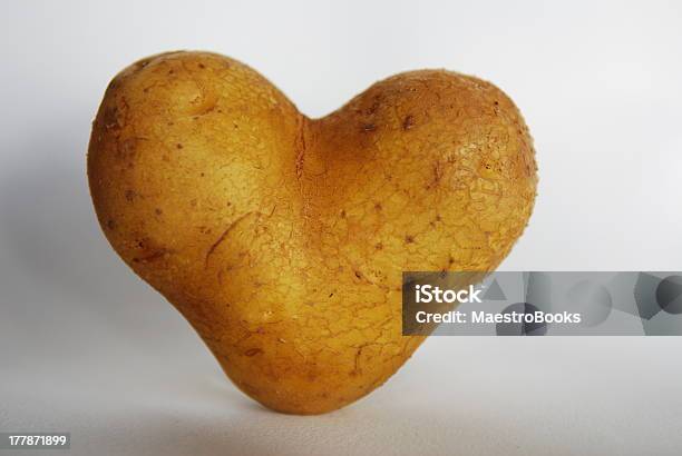 Ziemniak Serca - zdjęcia stockowe i więcej obrazów Serce - Symbol idei - Serce - Symbol idei, Ziemniak, Bez ludzi