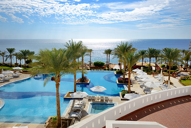 istock Swimming pool near beach at luxury hotel 177877569