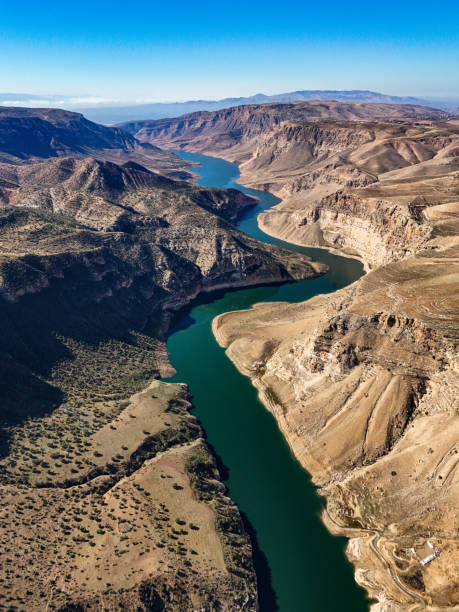 istock Botan Kanyonu - Siirt 1779017645