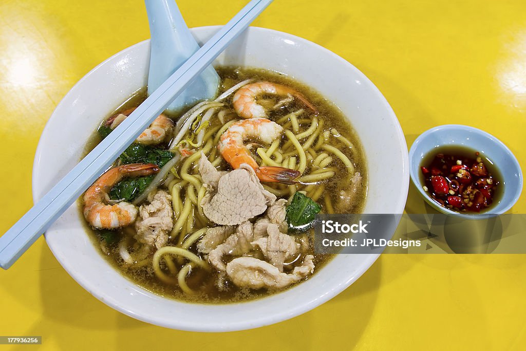 Hokkien Mee-Suppe mit Garnelen und Nudeln - Lizenzfrei Bohne Stock-Foto