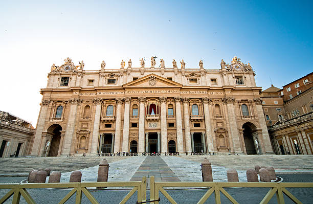 istock Saint Peter's square at sunset, Vatican City 177965351