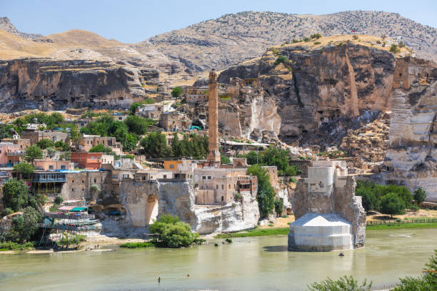 hasankeyf - hasankeyf photos et images de collection