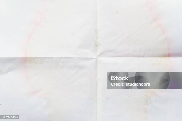 Dirty White Papier Stockfoto und mehr Bilder von Abstrakt - Abstrakt, Alterungsprozess, Beschädigt