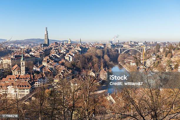 Case Di Città Di Berna Svizzera - Fotografie stock e altre immagini di Ambientazione esterna - Ambientazione esterna, Berna, Capitali internazionali