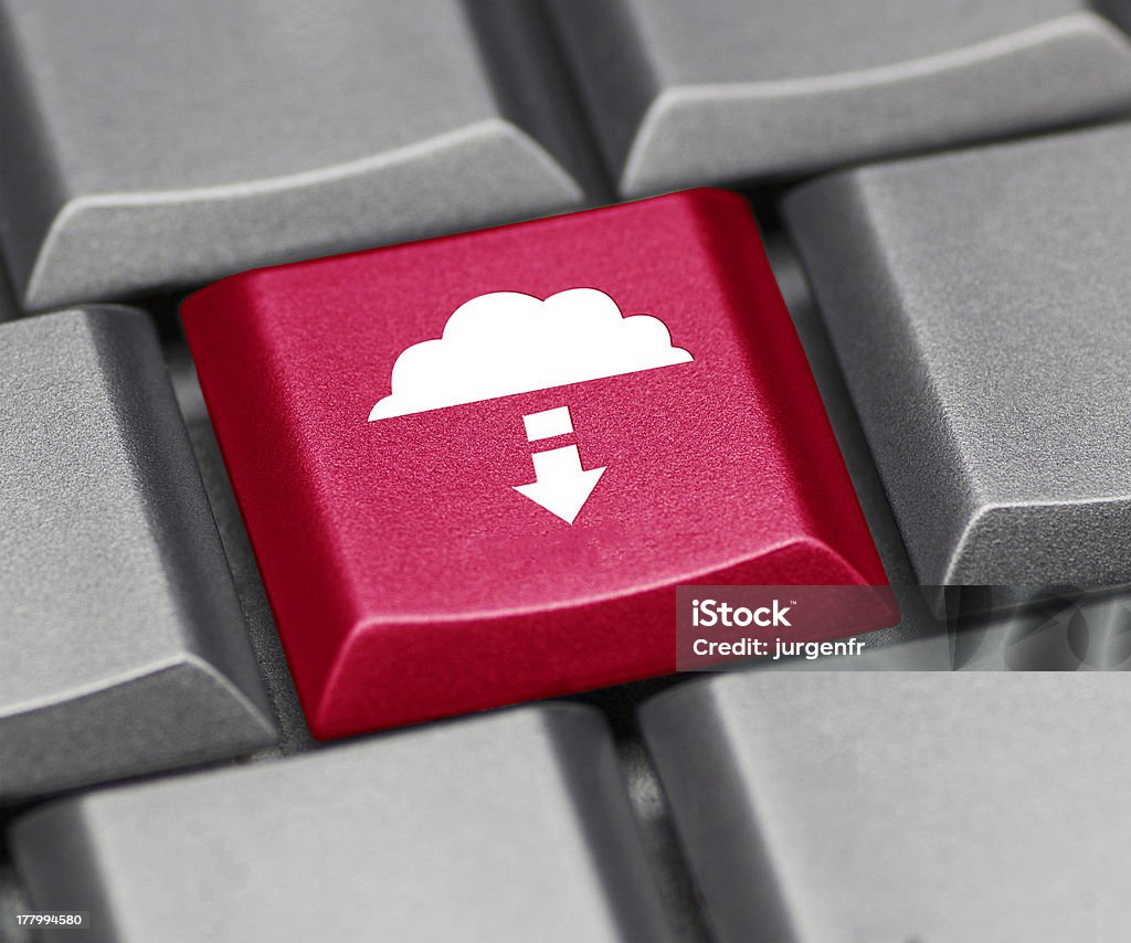 Компьютерная клавиша-загрузить из облака - Стоковые фото Беспроводная технология роялти-фри