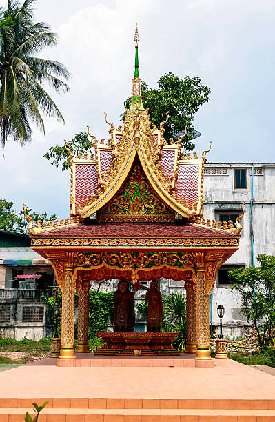 istock Temple of Luang Prabang 177999320