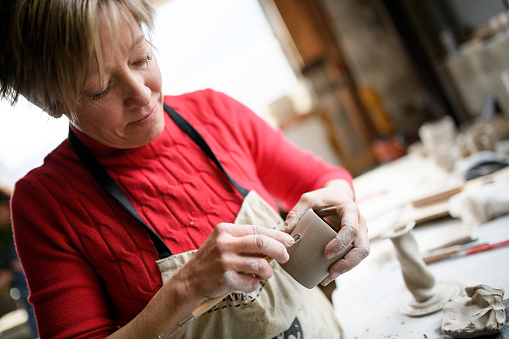 Ceramics pottery craft workshop: Crafting