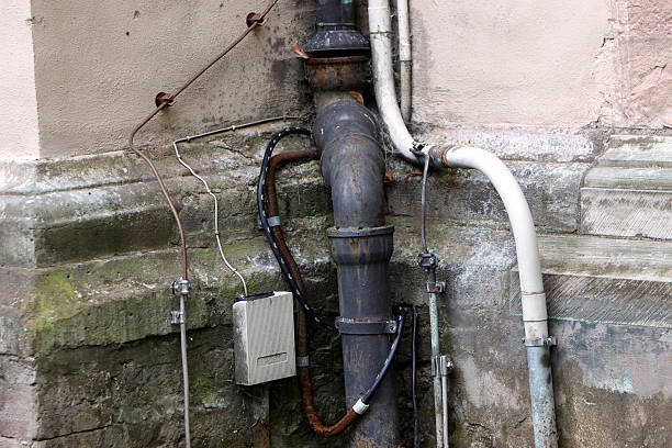 istock Cables of a house 178005600