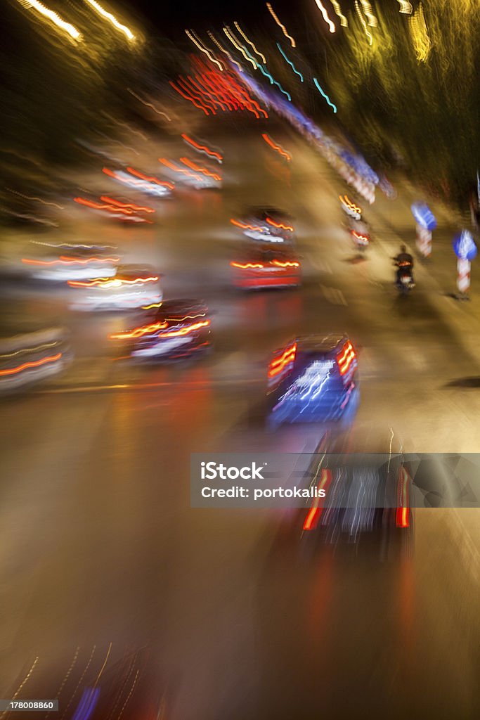 Mietwagen in Bewegung in der Nacht - Lizenzfrei Abenddämmerung Stock-Foto