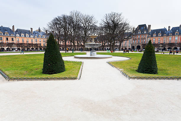 istock Place Des Vosges in Paris 178019717