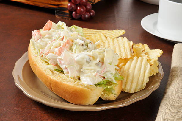 istock Seafood submarine sandwich 178022715