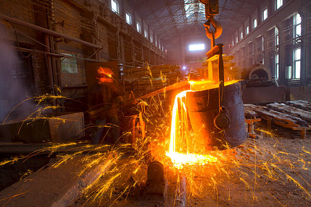 istock Splashing of iron water 178029350