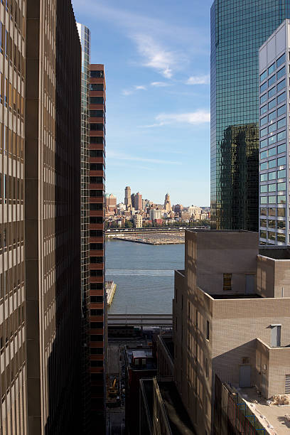 istock View of Brooklyn from Manhattan Financial District 178032110