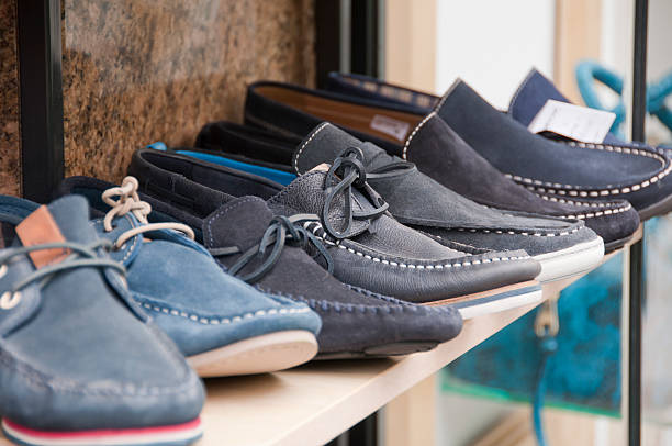 istock Men’s Shoes on Shelf in Store 178037824