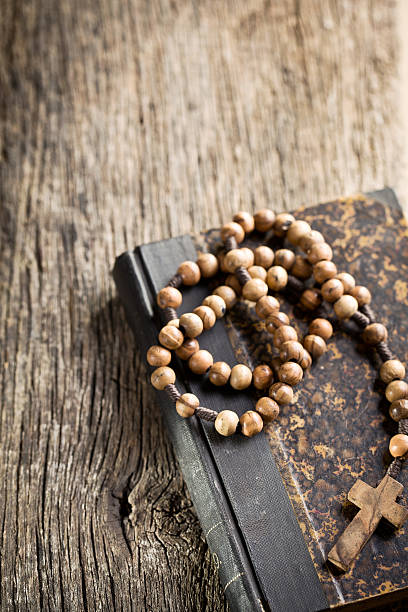 istock holy bible and rosary beads 178039385