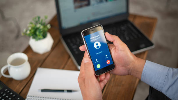 istock Unknown number call to senior man 1780433913