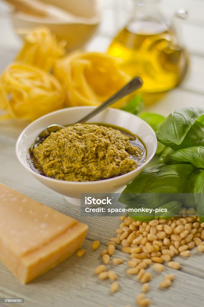 Pasta pesto - Foto de stock de Aceite de oliva libre de derechos