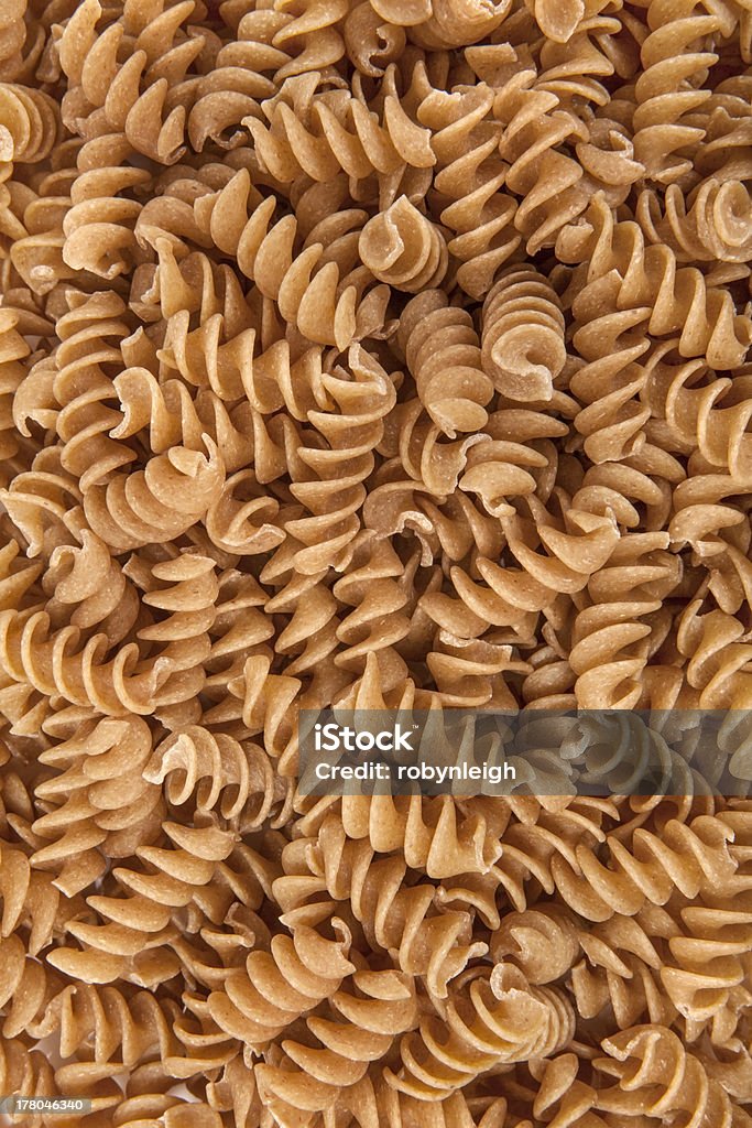 Sterty makaron razowy - Zbiór zdjęć royalty-free (Fusilli)