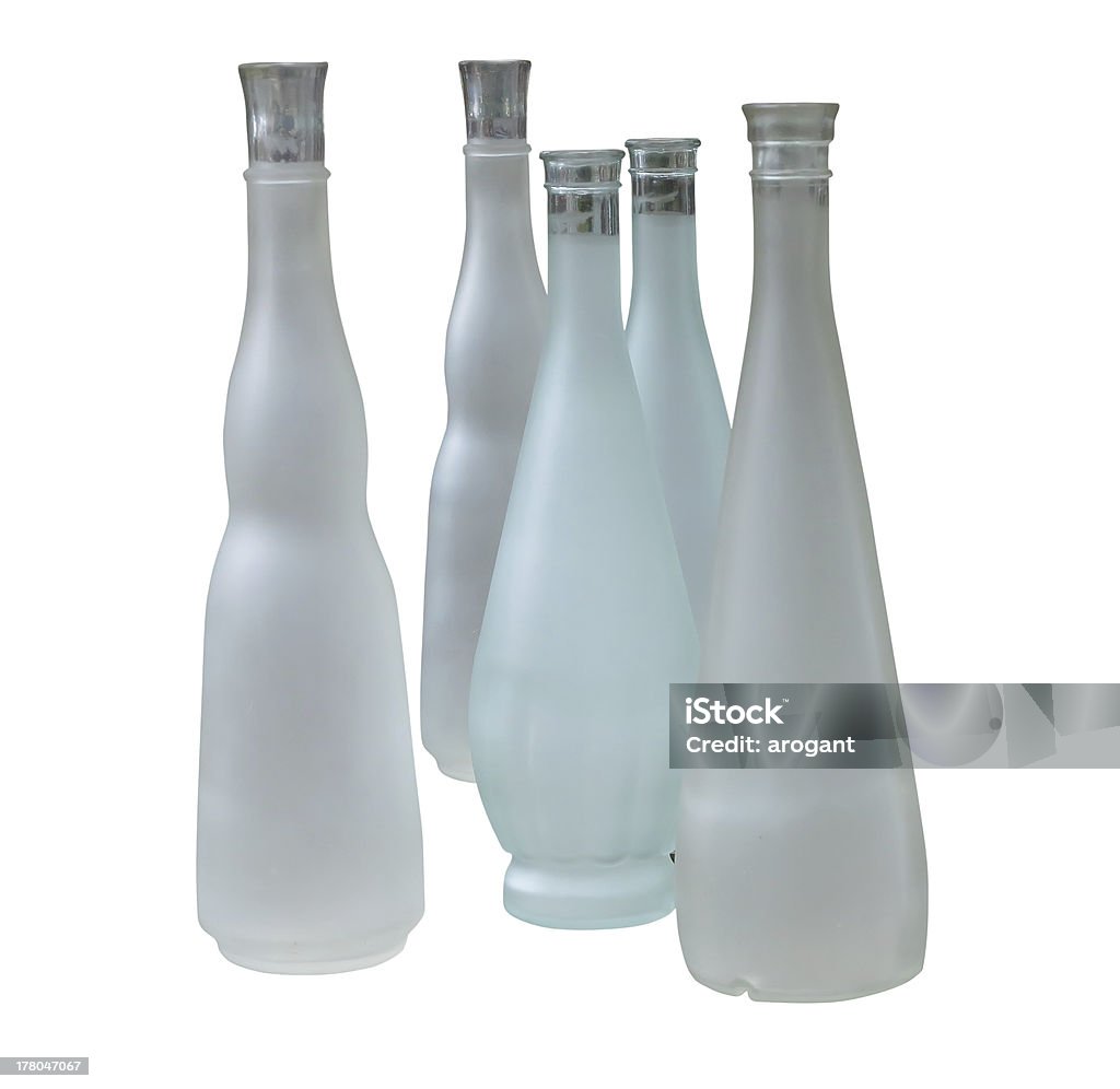Zestaw Piękne butelki puste bez etykiet na biały - Zbiór zdjęć royalty-free (Alkohol - napój)