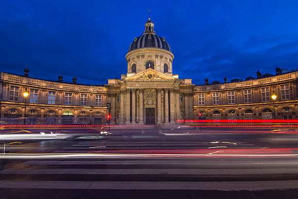 istock Paris by night-Institut de france 178048412