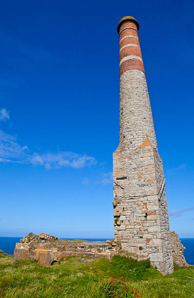 istock Chimney Remains at Levant Tin Mine in Cornwall 178051093