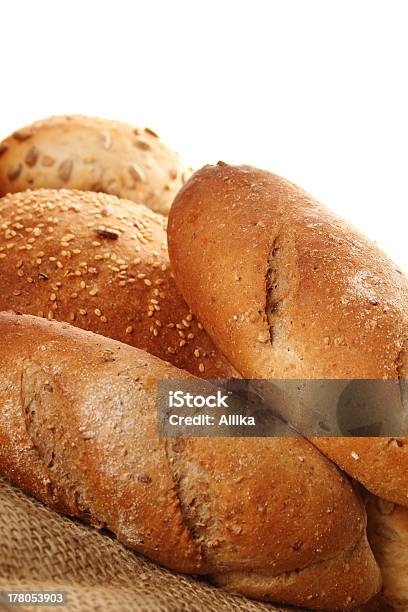 Isoliert Brot Stockfoto und mehr Bilder von Backen - Backen, Braun, Brotlaib