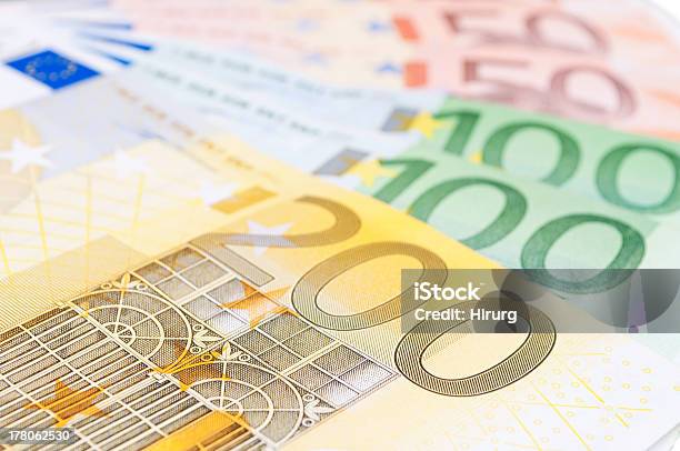 欧州 Banknotes - 100ユーロ紙幣のストックフォトや画像を多数ご用意 - 100ユーロ紙幣, 200, 200ユーロ紙幣