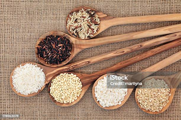 Selección De Arroz Foto de stock y más banco de imágenes de Arroz blanco - Arroz blanco, Arroz integral, Alimento