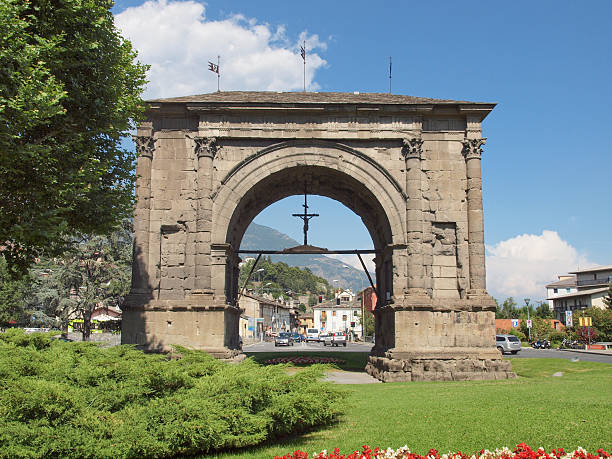 istock Arch of August Aosta 178064751