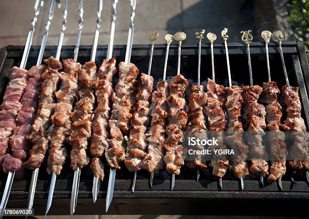 Foto de Shish Kebab De e mais fotos de stock de Almoço - Almoço, Assado, Assado - Prato Principal