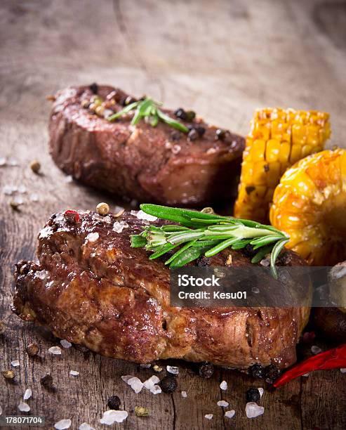 Foto de De Carne Bovina Deliciosa e mais fotos de stock de Alecrim - Alecrim, Bife, Cardápio