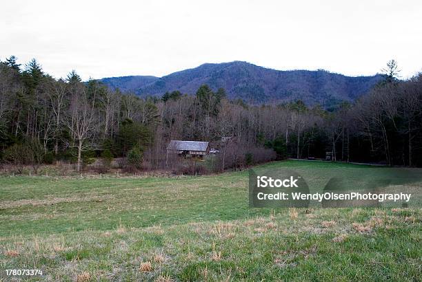 Zatoczka Chamów Tennessee - zdjęcia stockowe i więcej obrazów Bez ludzi - Bez ludzi, Cades Cove, Fotografika