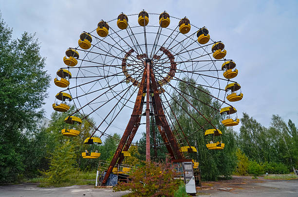 istock Ferris wheel in Pripyat, Chernobyl 178074063