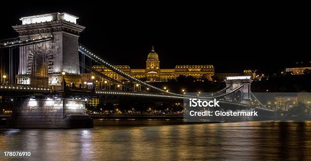 Budapest Kettenbrücke Stockfoto und mehr Bilder von Architektur - Architektur, Beleuchtet, Brücke