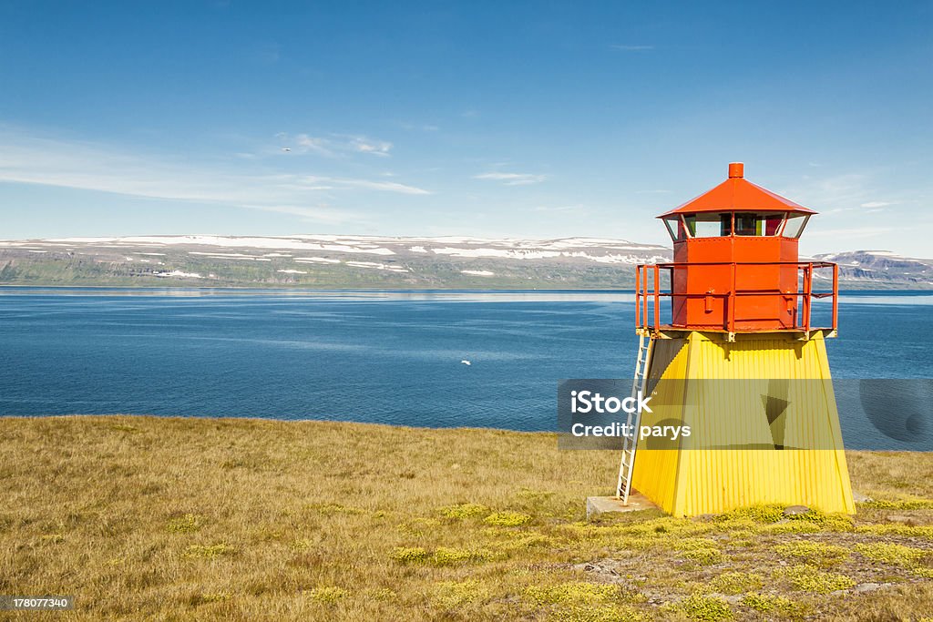 Pequeno Farol-Arnarnes, Islândia. - Royalty-free Amarelo Foto de stock