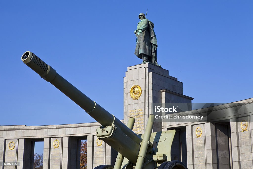 Memorial de Guerra Soviética em Berlim - Foto de stock de Segunda Guerra Mundial royalty-free