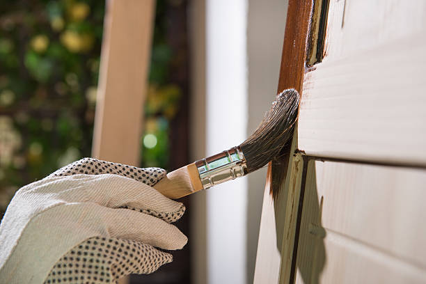 istock Maintaining of wooden surfaces 178080259