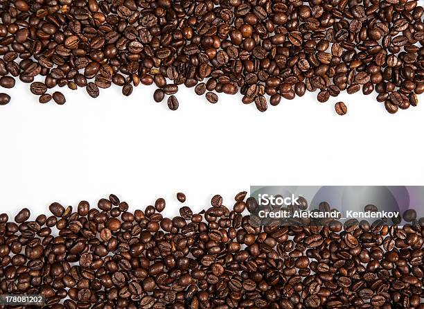 Linea Di Caffè - Fotografie stock e altre immagini di Caffeina - Caffeina, Caffè macchiato, Calore - Concetto