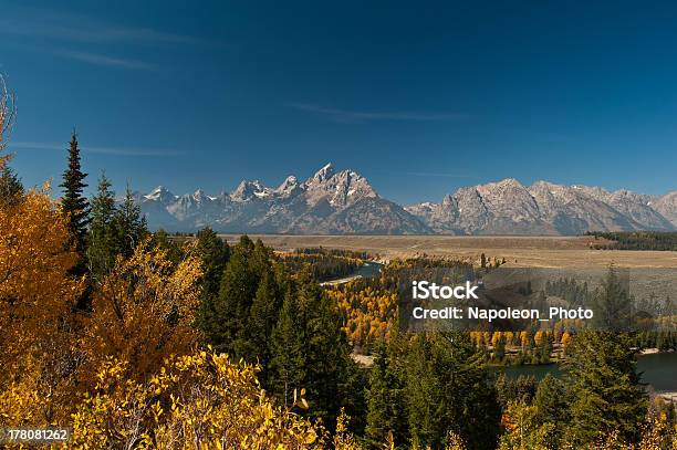 Photo libre de droit de Snake River Et De Grand Tetons banque d'images et plus d'images libres de droit de Automne - Automne, Horizontal, Monts Teton