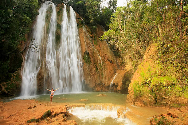 el limon wasserfall, dominikanische republik - mount misen stock-fotos und bilder