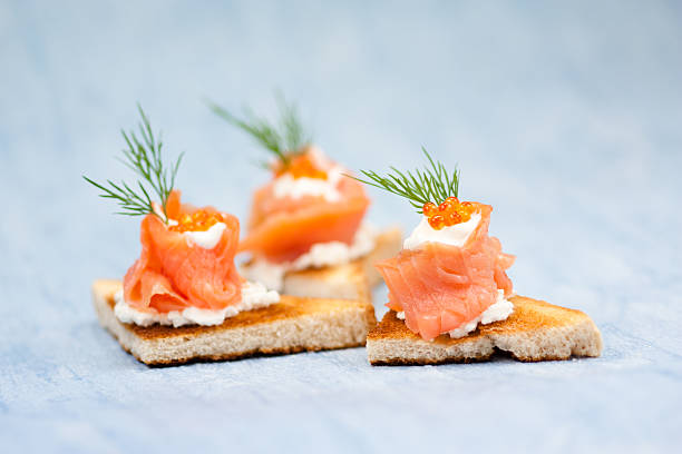 istock Smoked salmon crostini with caviar and dill 178087981