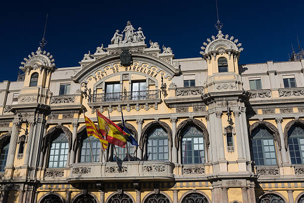 istock Port of Barcelona building i 178091800