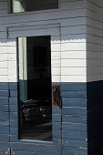 half-blau.jpg?b=1&s=170x170&k=20&c=pIUY1D5_-SNJ7VVgMHyRX1wtiYtrD6qVMWTPwR_Kl8k=